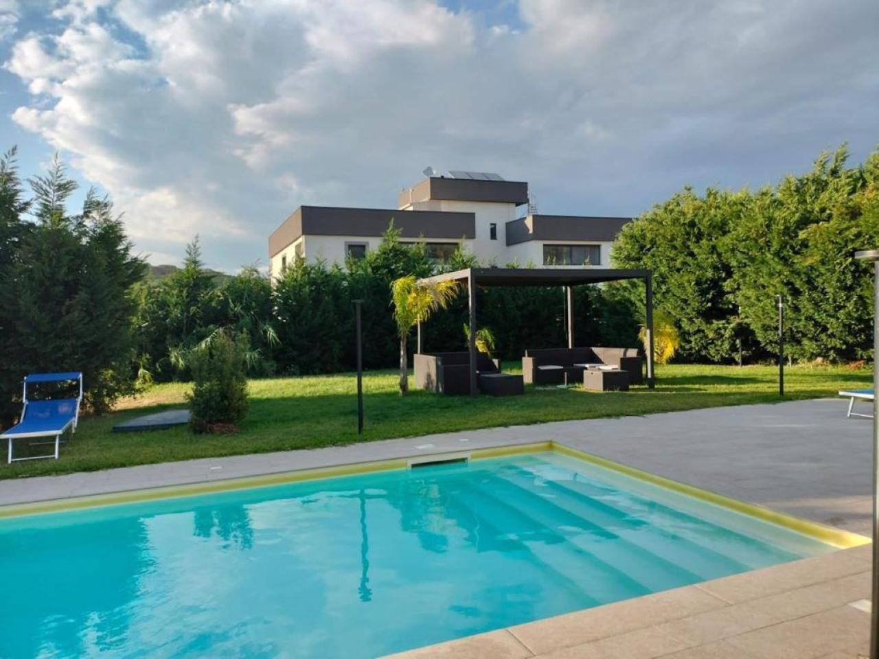 San Michele Apartments&Rooms Катандзаро Екстериор снимка