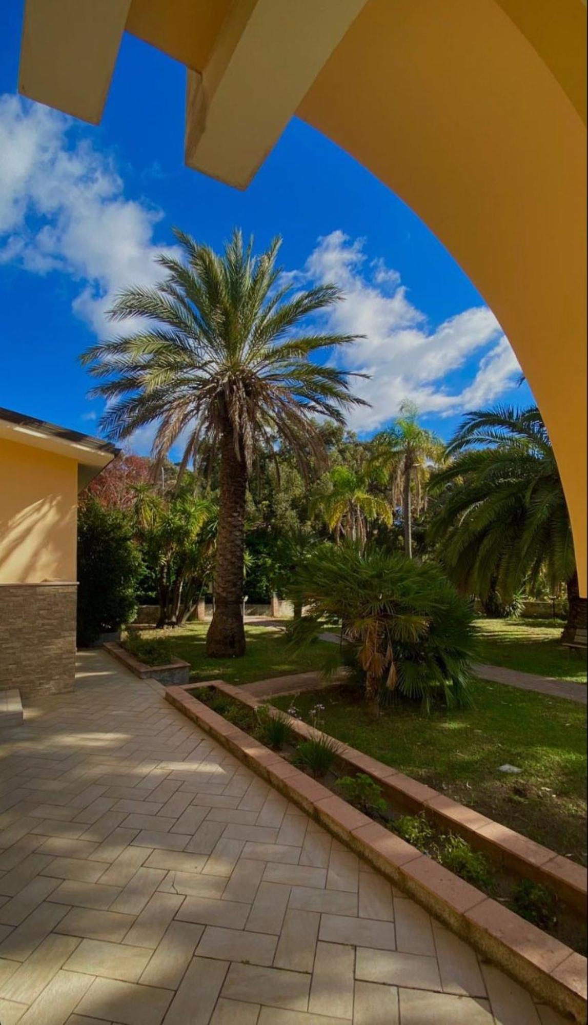 San Michele Apartments&Rooms Катандзаро Екстериор снимка