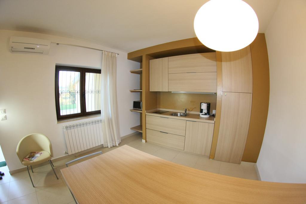 San Michele Apartments&Rooms Катандзаро Стая снимка