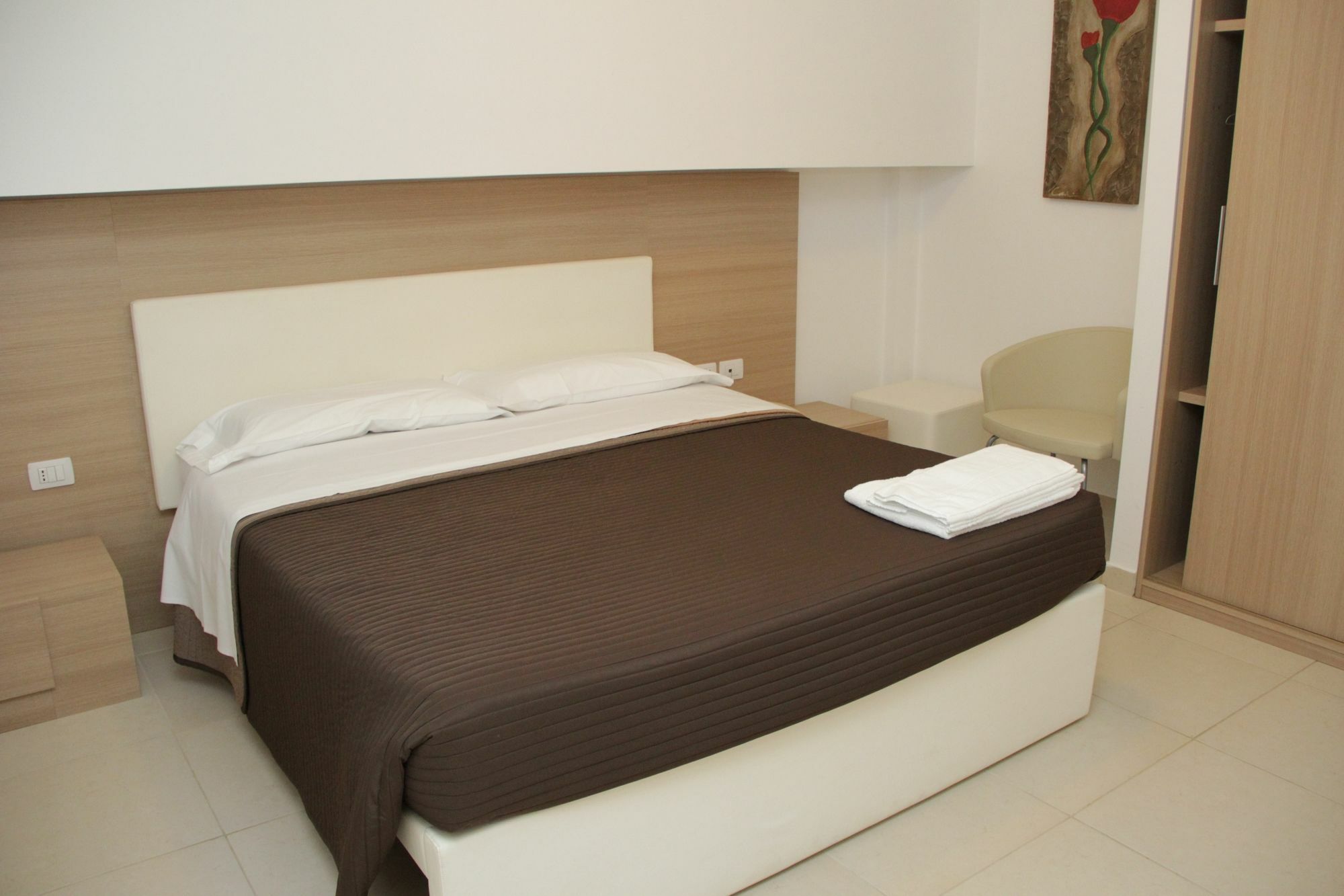 San Michele Apartments&Rooms Катандзаро Екстериор снимка